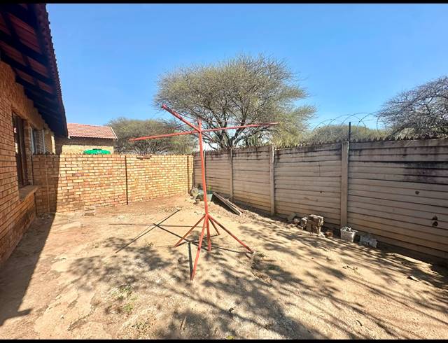 2 BEDROOM TOWNHOUSE FOR SALE IN PENINA PARK
